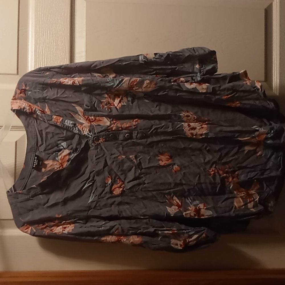 Torrid size 2 floral grey harper